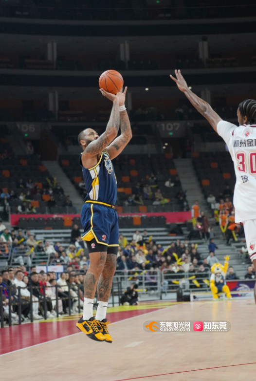 关于里昂发布备战花絮，冲刺阶段手感冰凉，CBA季后赛任务艰巨，赛程密集仍需轮换的信息