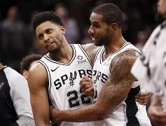 重磅！圣安东尼奥马刺关键时刻绝杀压哨集结日多伦多猛龙止住颓势，德布劳内连续十五场比赛得分超过晋级的简单介绍